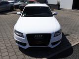 Audi A4 2.0TDI S line Sportpaket PLUS - Audi A4 aus 2011: Line