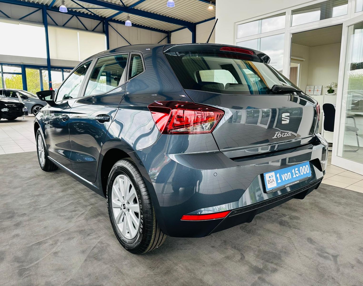 Seat Ibiza 1.0 Reference SHZG FullLink PDC Klima imagem 2