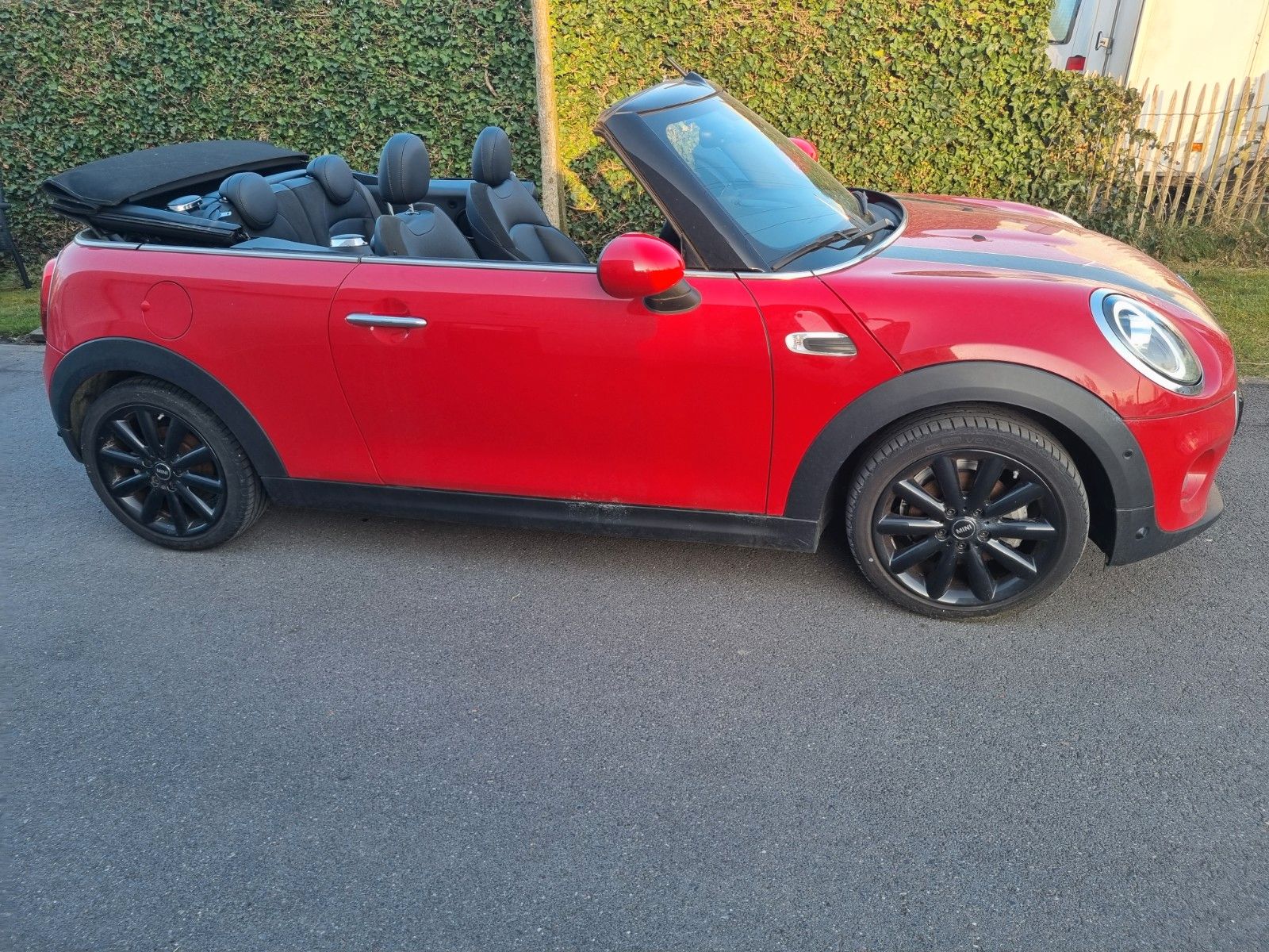 MINI Cooper Cabrio 