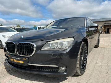 BMW 750 - 1