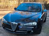 Alfa Romeo Alfa 147 1.6 benzin Tüv 01/27!!! - Alfa Romeo 147: 2.0