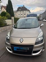 Renault MEGANE SCENIC 2009 110 Ps Diesel - Renault Megane aus 2009: Kombi