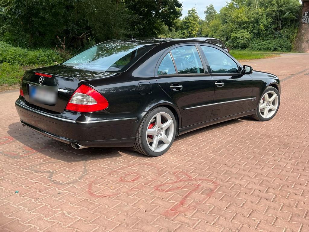 Mercedes-Benz E 280