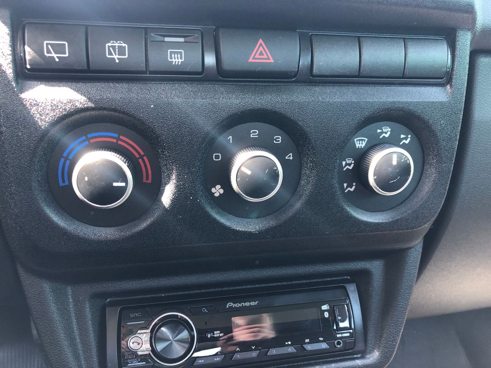 Fahrzeugabbildung Lada NIVA "NORMA EXKLUSIV" AHK! DOTZ-Räder! AET-2026