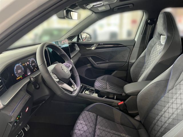 Fahrzeugabbildung Volkswagen TAYRON 2.0 TDI DSG 4Motion R-Line PANO HARMAN DA