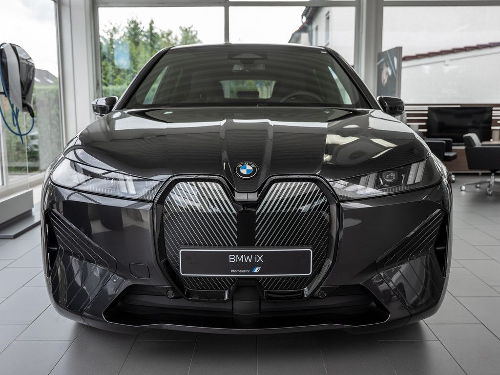BMW iX - Bild 3