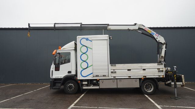 Iveco ML 120E22/P OPEN BOX WITH HMF 1075 CRANE Europow