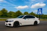 BMW M550i M5 G30 V8  - weiße BMW M550