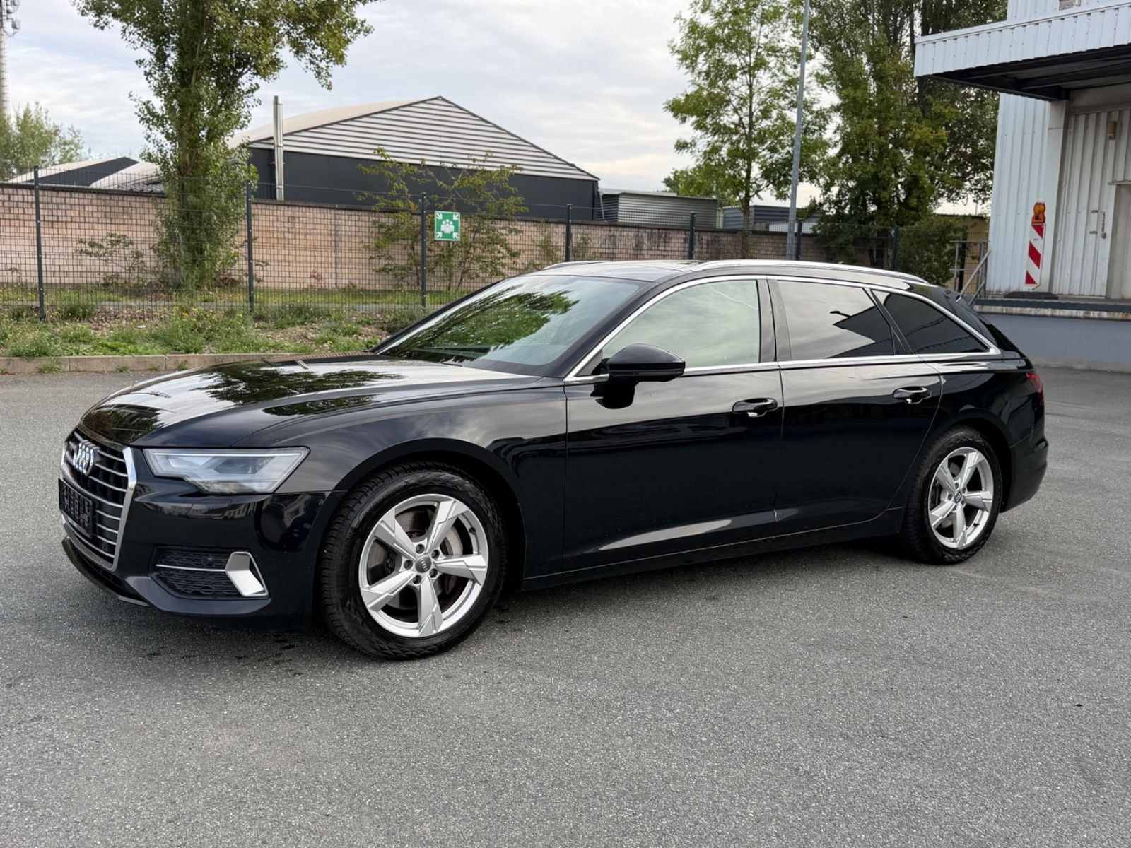 Audi A6 Avant 45 TDI quattro sport*Panorama*Leder