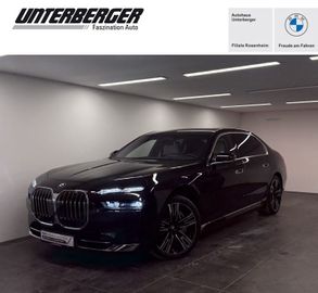 BMW Leasingangebot: BMW 750e xDrive Lim. B&W Pano. DA. Prof. PA. Prof. M