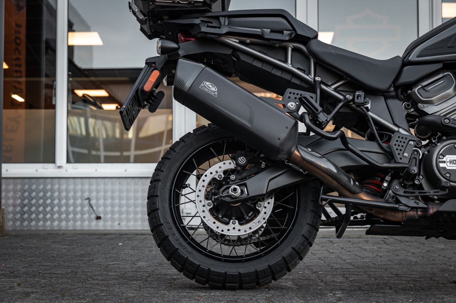 Fahrzeugabbildung Harley-Davidson RA1250S Pan America Special - JEKILL & HYDE -