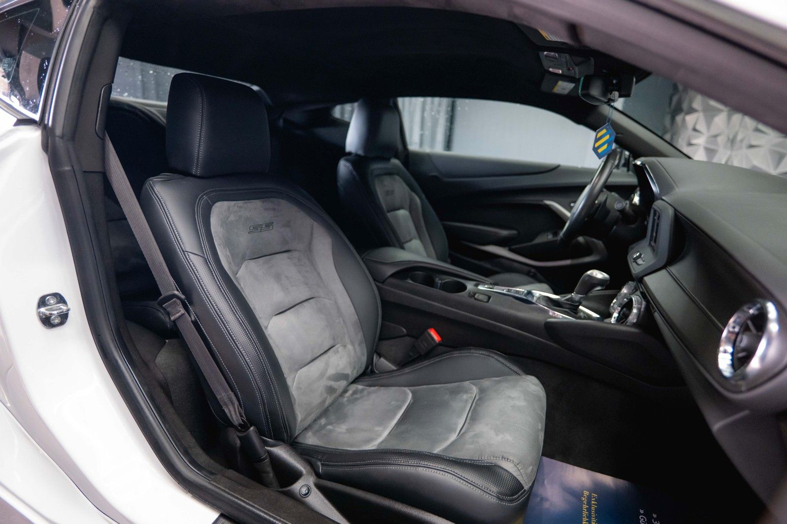 Fahrzeugabbildung Chevrolet Camaro 6.2 SS Coupe ZL1 LT1 Performance CarPlay