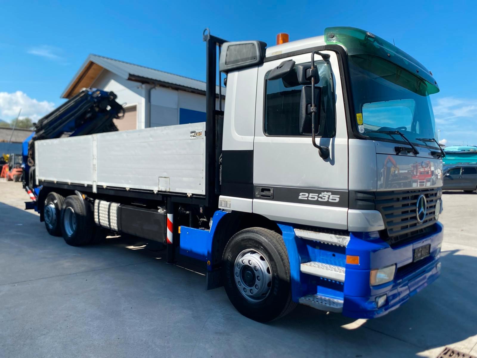 Mercedes-Benz ACTROS 2535 NEU MOTOR!! PK 36002+JIB