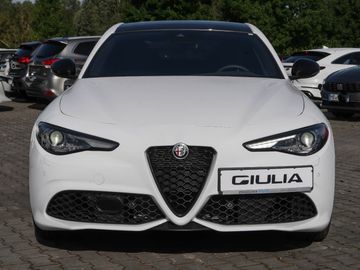 Alfa Romeo Giulia Veloce Q4 PANORAMA, ASSISTENZ & PREMIUM