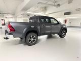 Toyota Hilux Double Cab 2.4 D-4D 4x4 *Navi*AHK*CAM*  - Toyota Hilux von privat