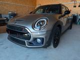 MINI Cooper S Clubman - silberne MINI Cooper S Clubman