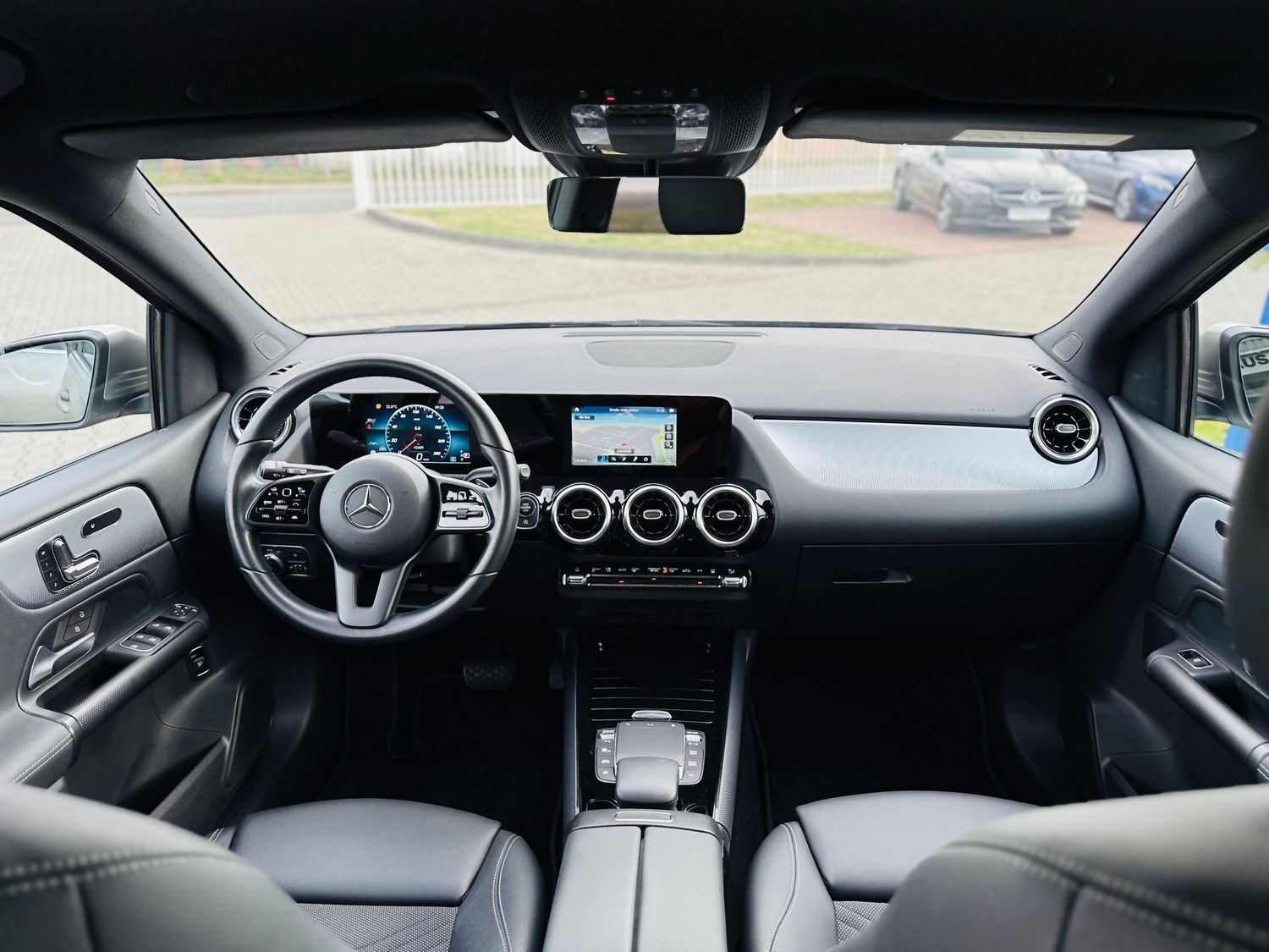 Fahrzeugabbildung Mercedes-Benz B 180 d, Autom, Distronic, PTS, RFK, Navi, Totw,