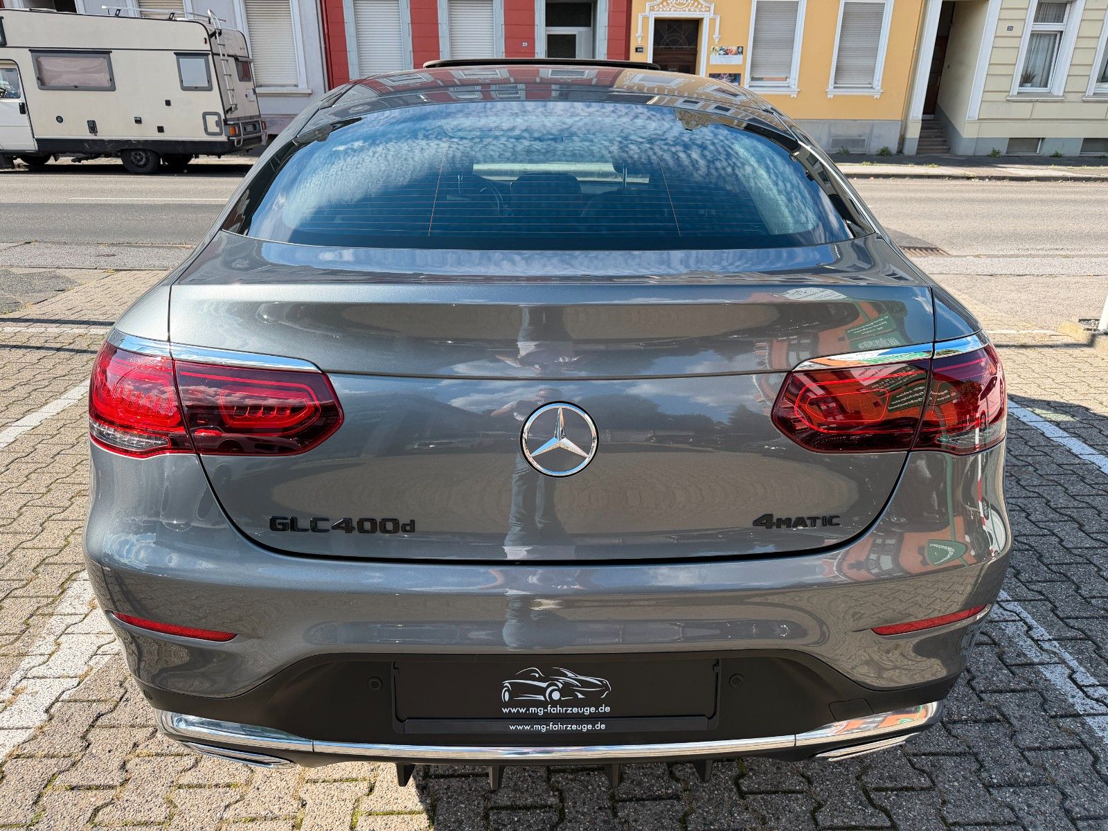 Fahrzeugabbildung Mercedes-Benz GLC 400 COUPE  4-MATIC AMG LINE LEDER SD STANDH.
