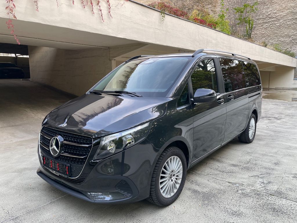 Image of Mercedes-Benz V 220