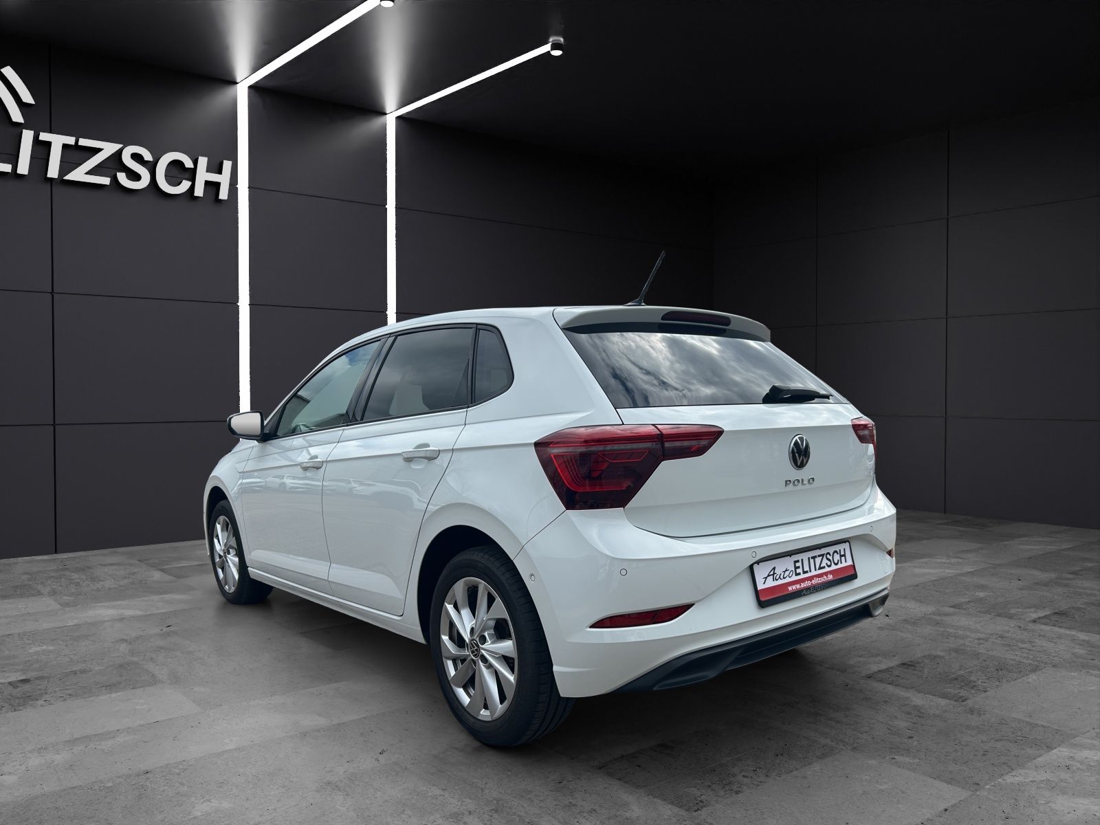 Fahrzeugabbildung Volkswagen Polo Style TSI DSG IQ.Light ACC SH PDC AppConnec