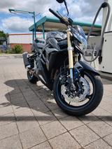 Suzuki GSR750 - SUZUKI GSR 750