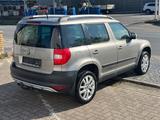 Skoda Yeti Ambition AUTOMATIK/KLIMA/AHK/TÜV NEU - Skoda Yeti: Automatik