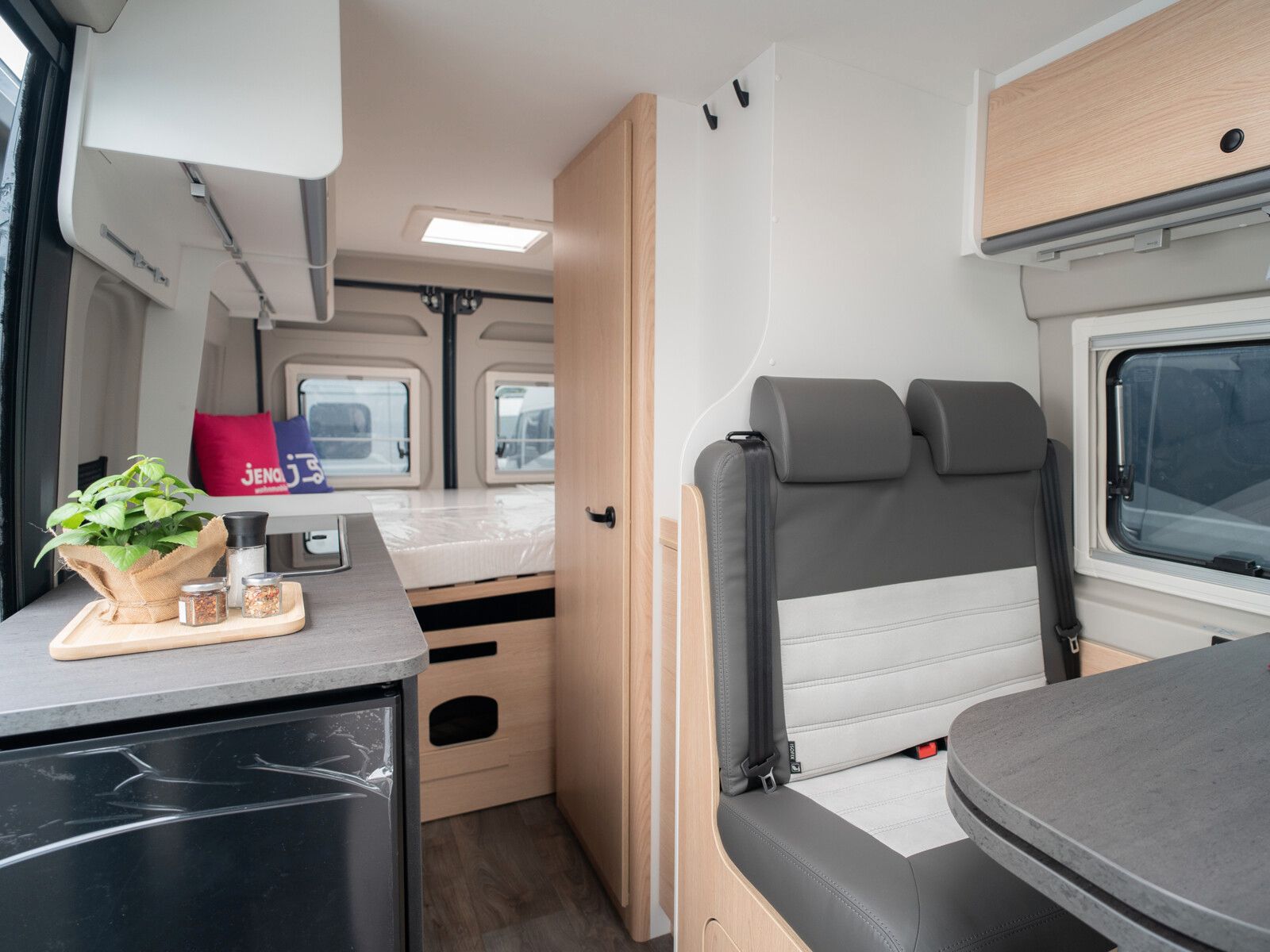 Fahrzeugabbildung Sunlight Adventure Cliff 600 Dieselheizung, Automatik