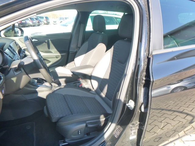 Fahrzeugabbildung Opel Astra K Sports Tourer 1,5D >AUT/LED/KAM/PDC/SHZ