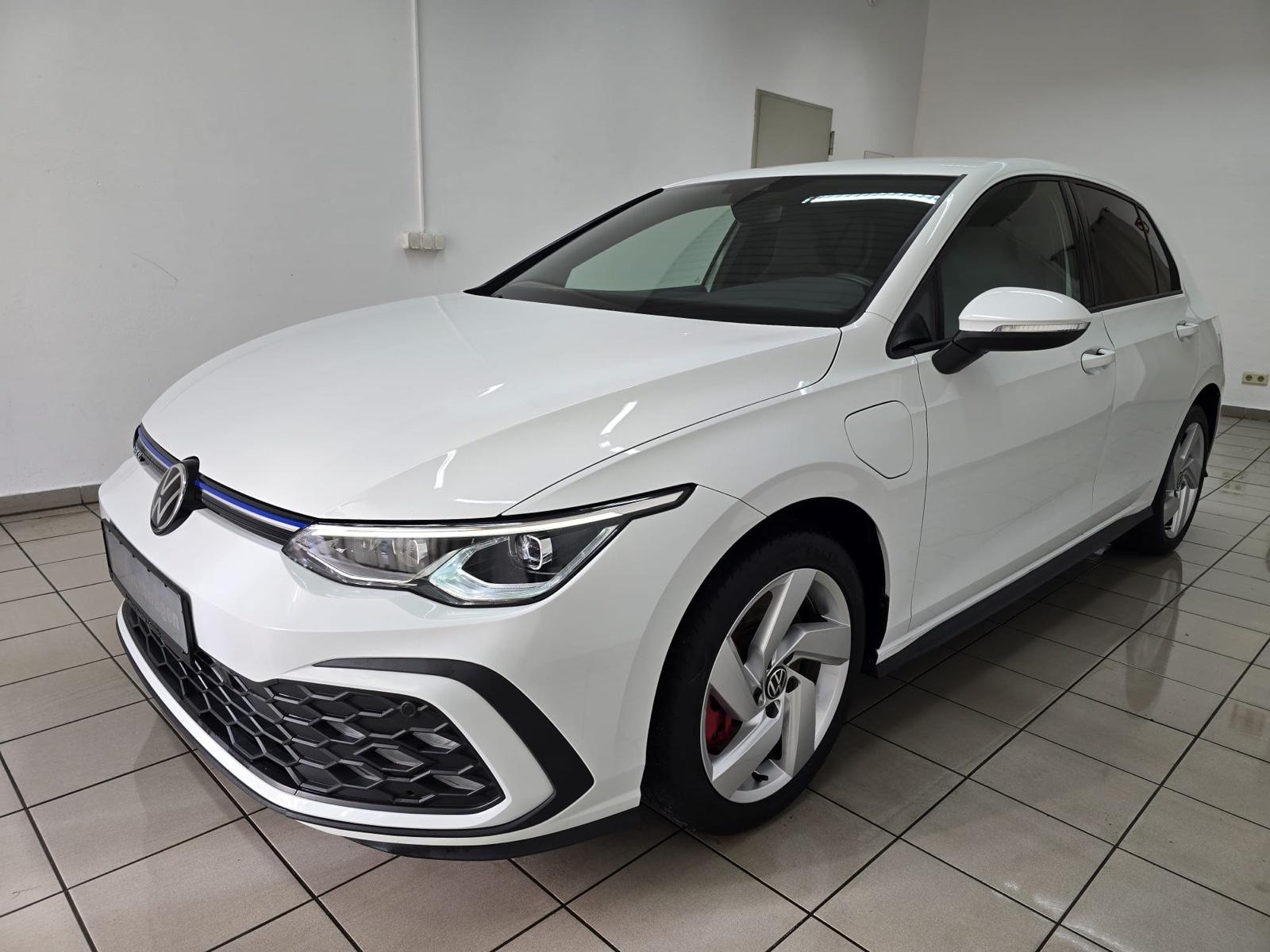 Volkswagen Golf VIII Lim. GTE eHybrid LED CarPlay ACC 17"