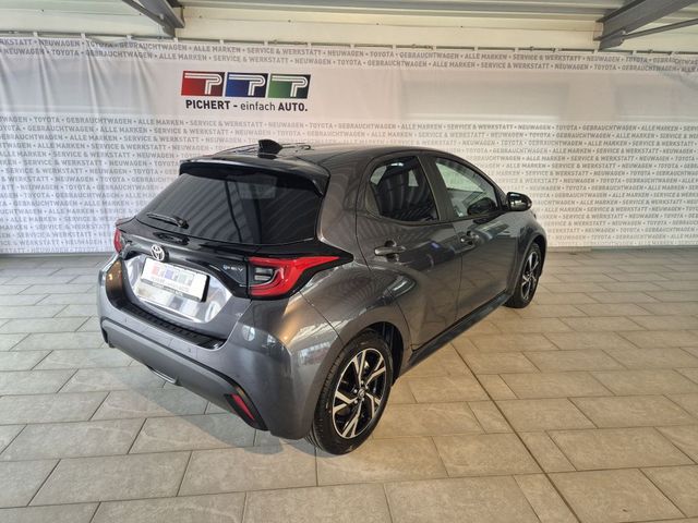 Toyota Yaris Hybrid 116 1.5 VVT-i Teamplayer + Safety P