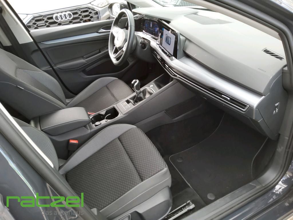 Fahrzeugabbildung Volkswagen Golf ACTIVE 1.5 TSI Navi Digitales Cockpit LED S