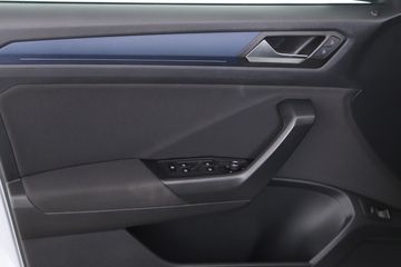 Volkswagen T-Roc - 12