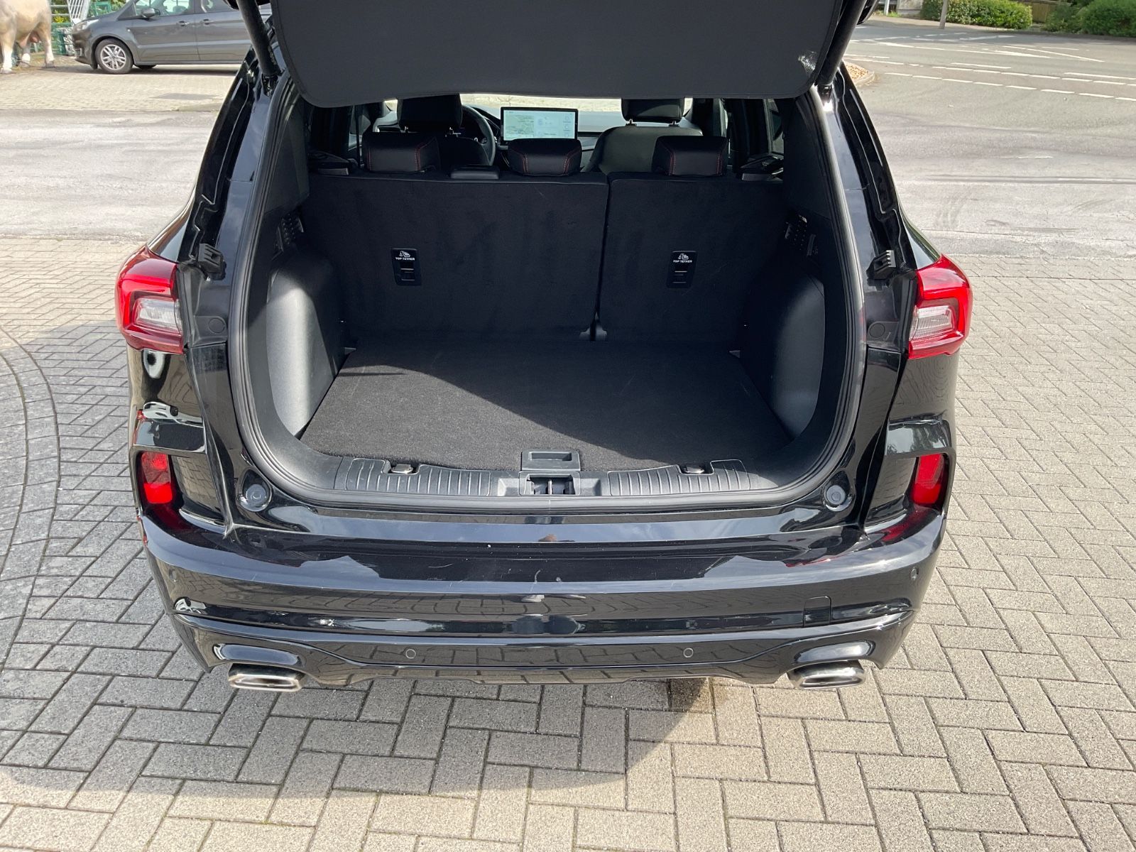 Fahrzeugabbildung Ford Kuga 1.5 EcoBoost ST-Line X,Navi,Kamera,Headup
