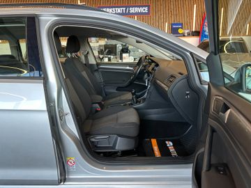 Volkswagen Golf VII Variant Trendline BMT *Navi*