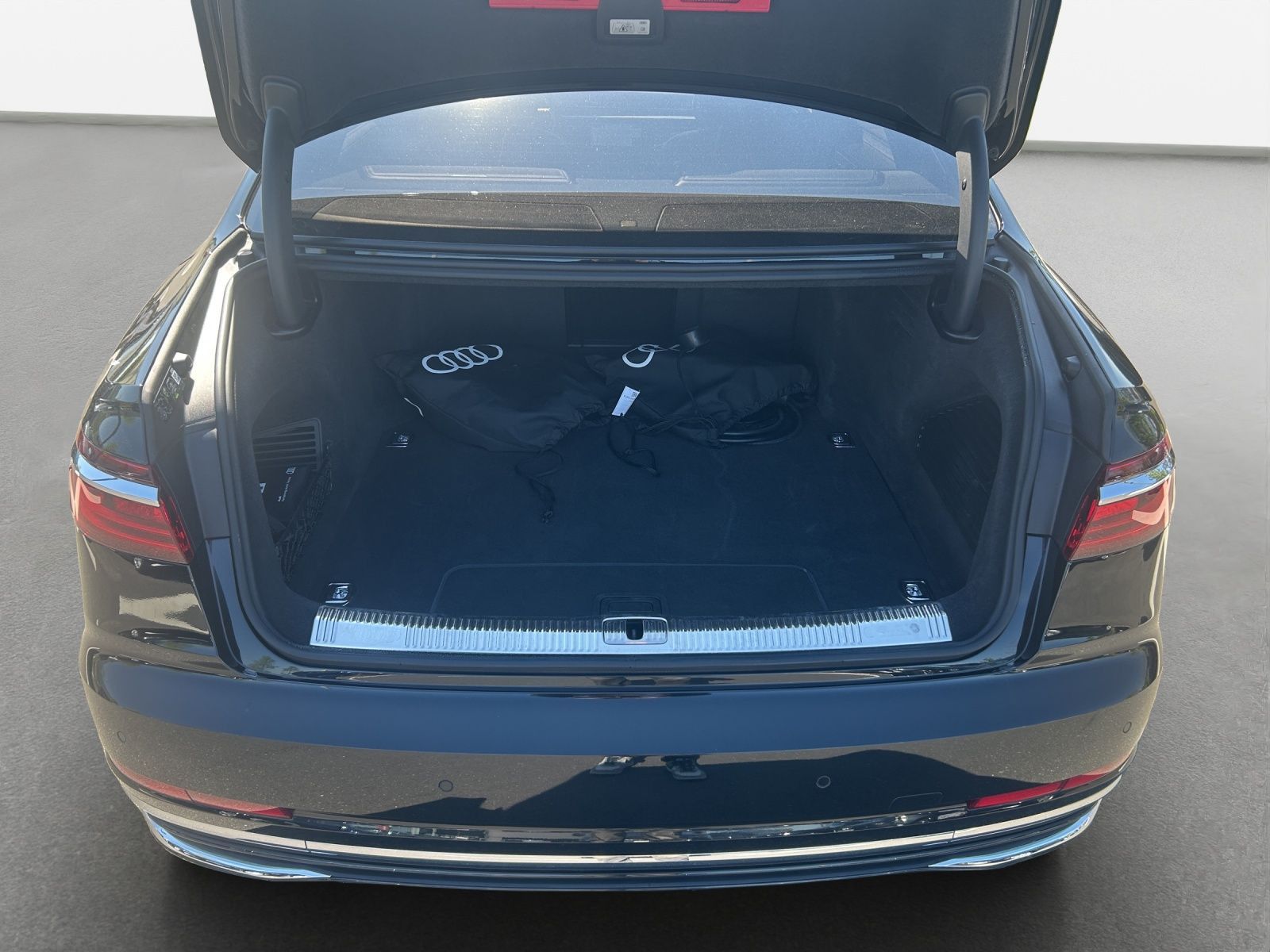 Audi A8 - Bild 12