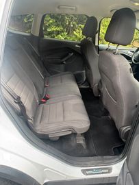 Ford Kuga - 10