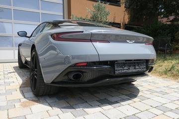 2016 Aston Martin DB11 — фото 7