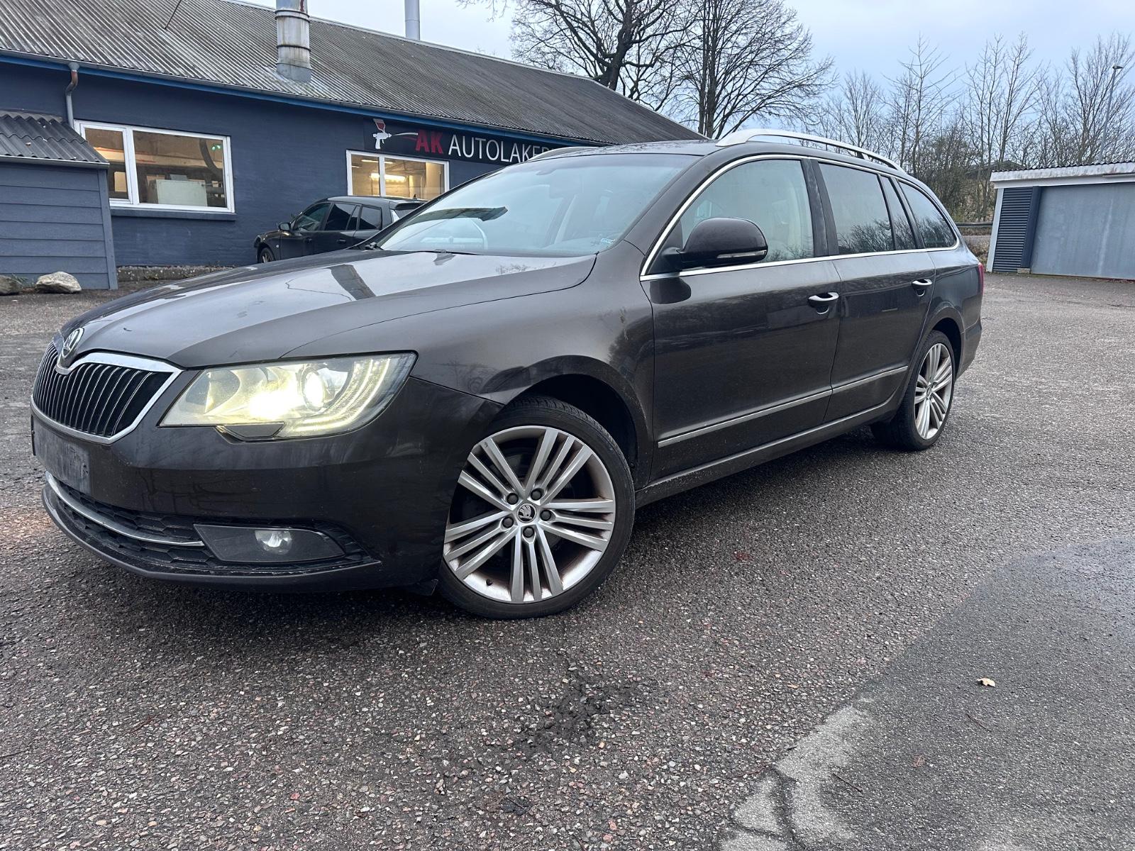 Skoda Superb Combi Elegance 4x4