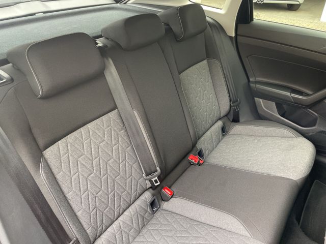 Taigo 1.0 TSI Move Kamera/Navi/Keyless/LED/App-C