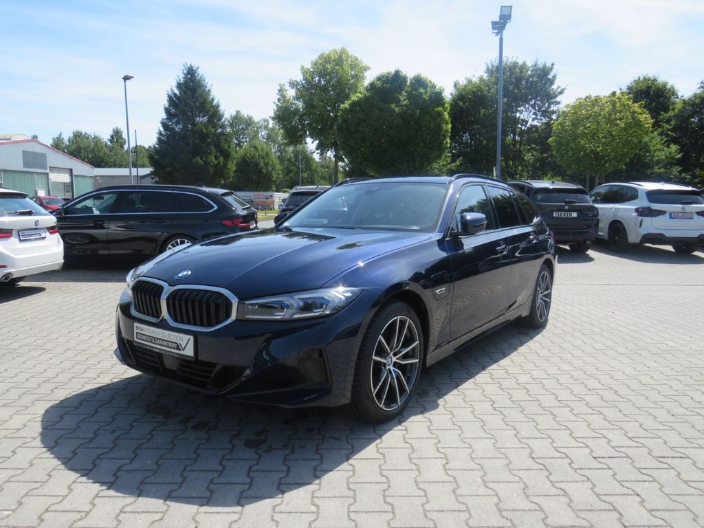 Image of BMW 320