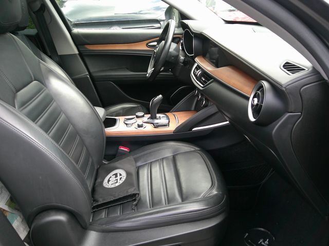 Alfa Romeo Stelvio Lusso Ti Q4