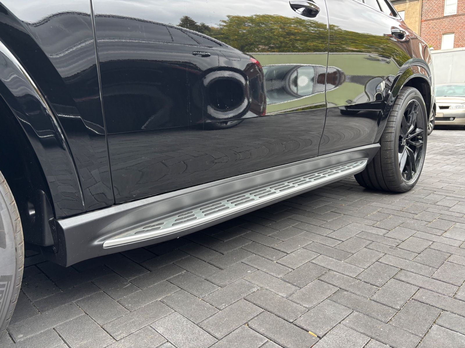 Mercedes-Benz GLE 300d Coupé 4MATIC Softclose HUD Burmes PANO foto 9