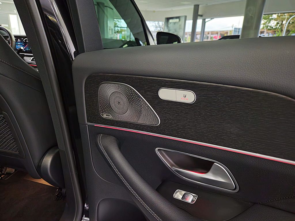 Mercedes-Benz GLE 300 d 4M*AMG*AIRM*PANO*MBEAM*BURM*DISTR*KAM*