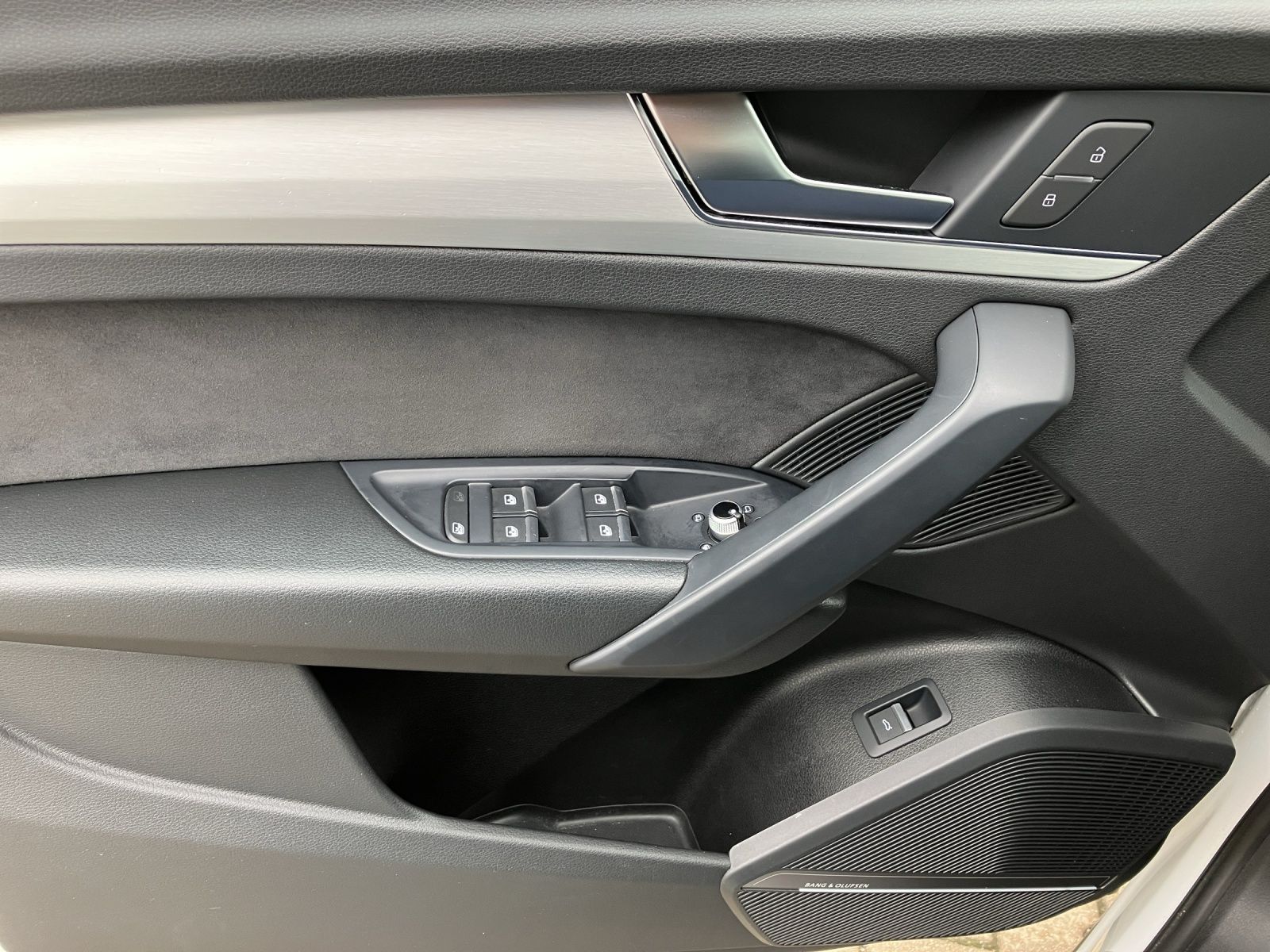 Fahrzeugabbildung Audi Q5 50 TDI quattro S line