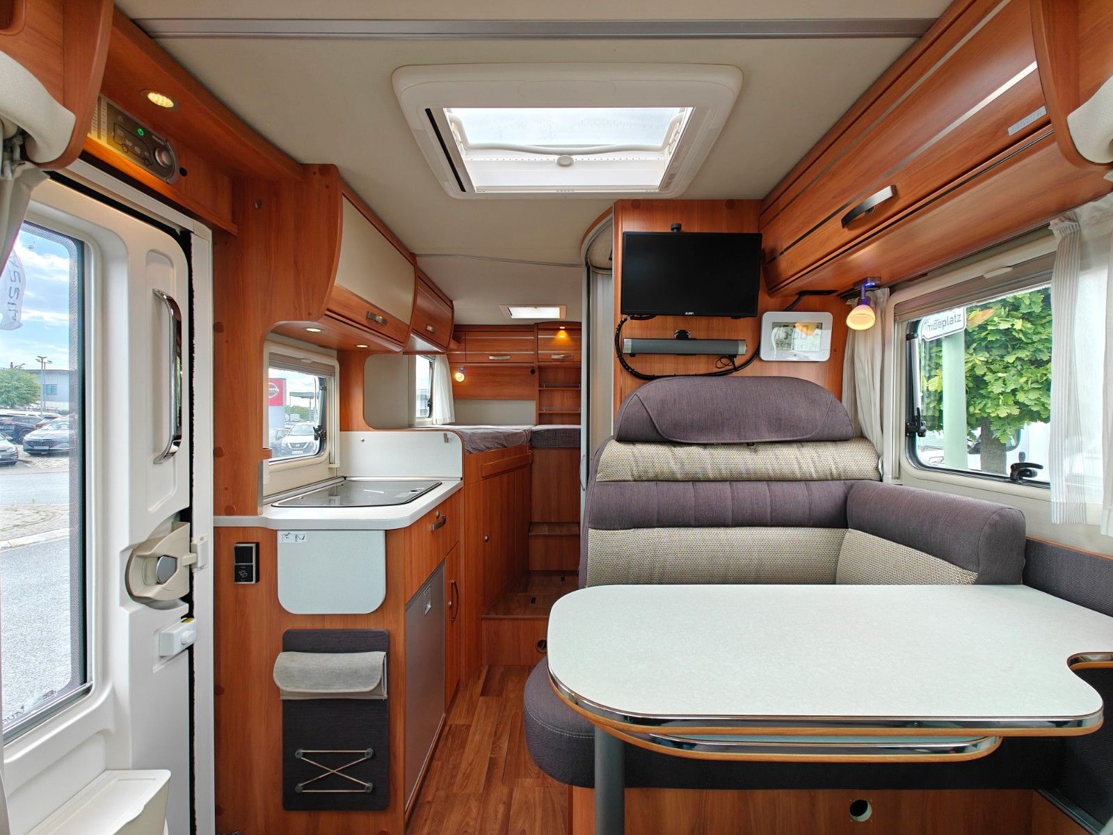 Fahrzeugabbildung HYMER / ERIBA / HYMERCAR Van 374 - Autom. SAT, TV, 2x Solar, DuoControl -
