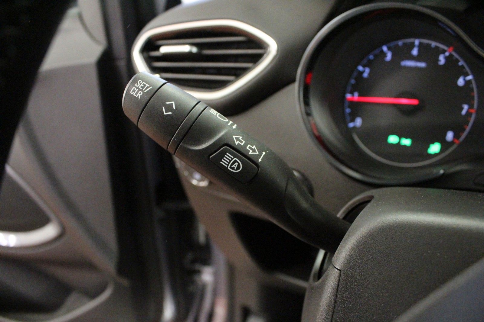 Fahrzeugabbildung Opel Crossland Ultimate 1.2 Turbo