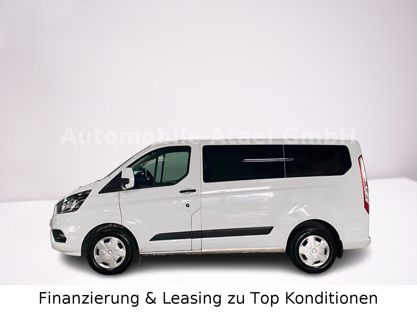 Fahrzeugabbildung Ford Transit Custom 340 L1H1 *8-Sitzer* NAVI (0657)