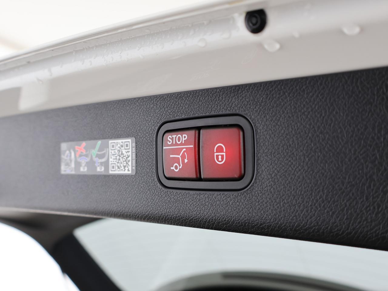 Mercedes-Benz E 220 d T AMG Digital Light Night Burmester MBUX