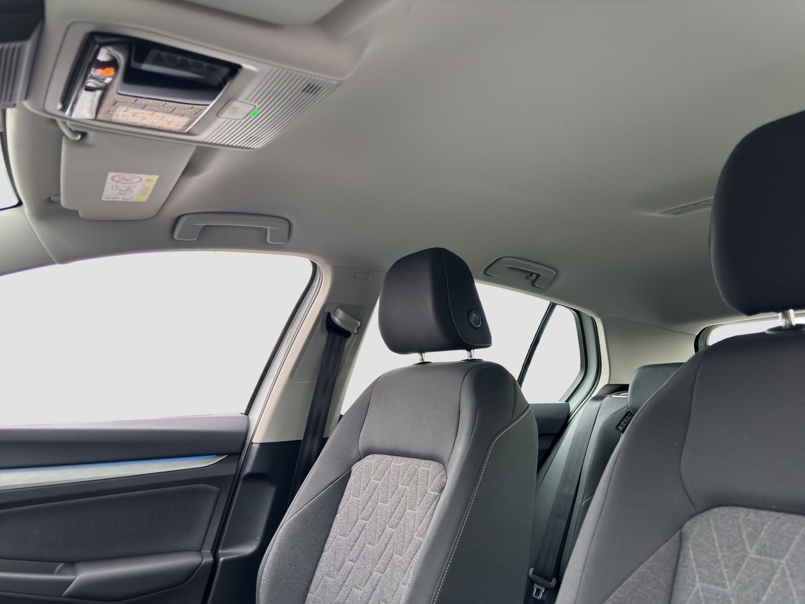 Volkswagen Golf Life 1.5 eTSI 115 PS DSG Standheizung Kamer foto 15