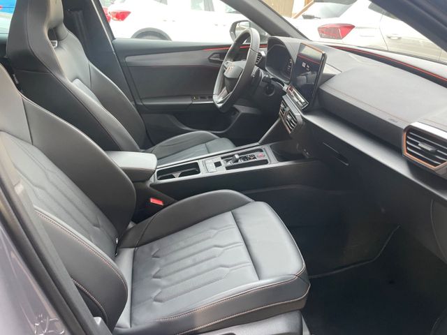 Leon ST 1.5L eTSI Pano LED Navi AHK
